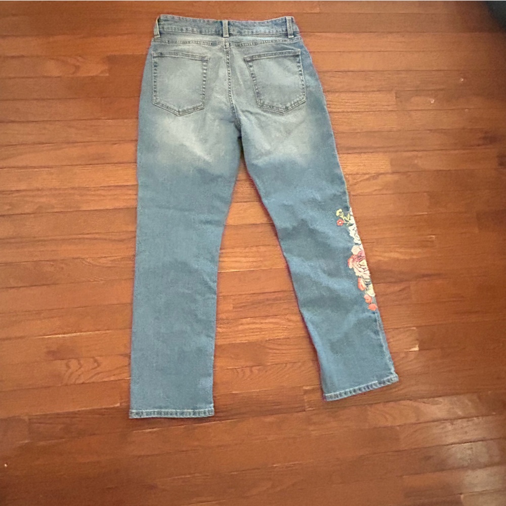 DITTOS Embroidered floral Jeans - Picture 6 of 7